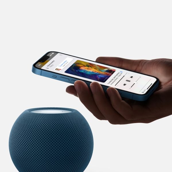 HomePod mini connected to iphone