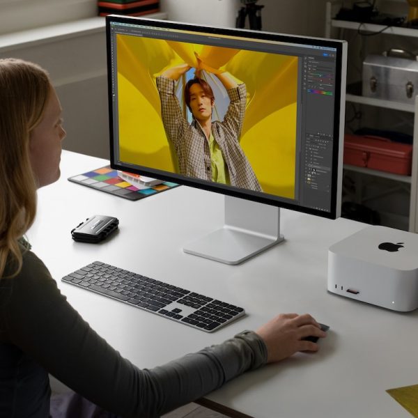 woman working on photoshop on mac studio