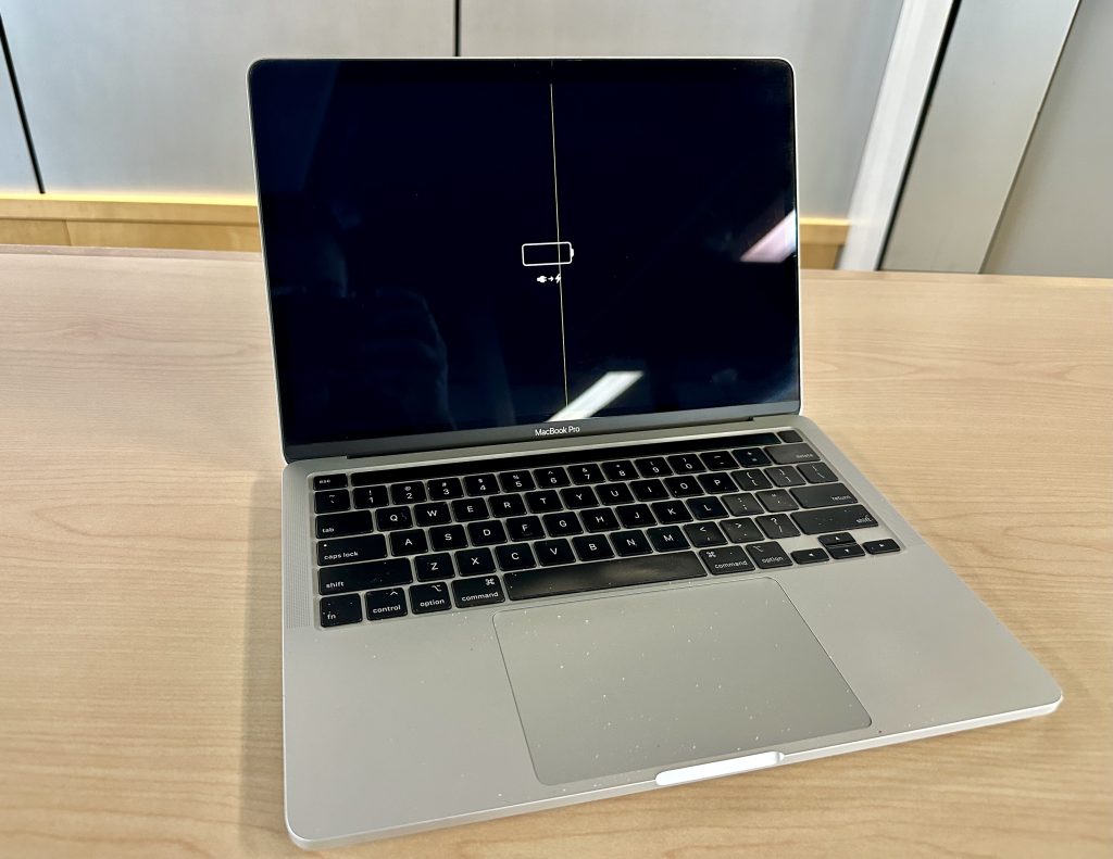 dead apple mac laptop 